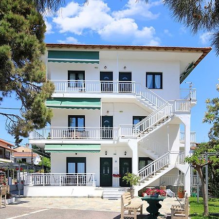 Agapitos Apartments Nikiti  Ngoại thất bức ảnh