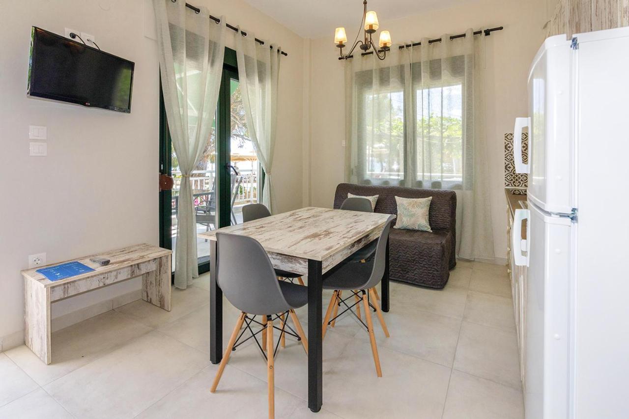 Agapitos Apartments Nikiti  Ngoại thất bức ảnh