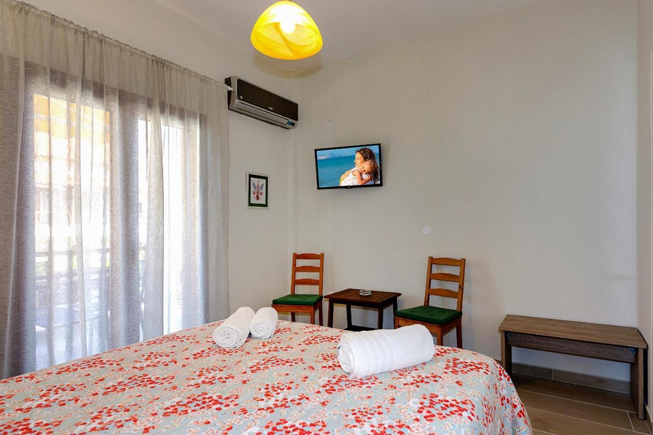 Agapitos Apartments Nikiti  Ngoại thất bức ảnh