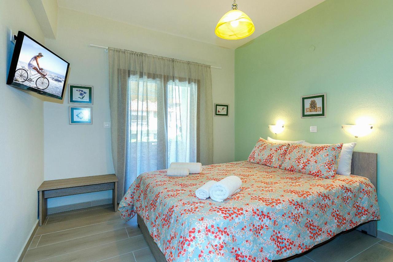 Agapitos Apartments Nikiti  Ngoại thất bức ảnh