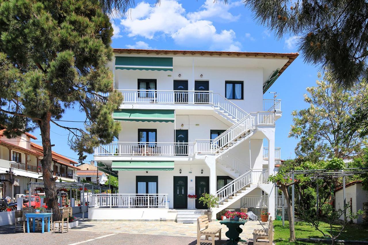 Agapitos Apartments Nikiti  Ngoại thất bức ảnh