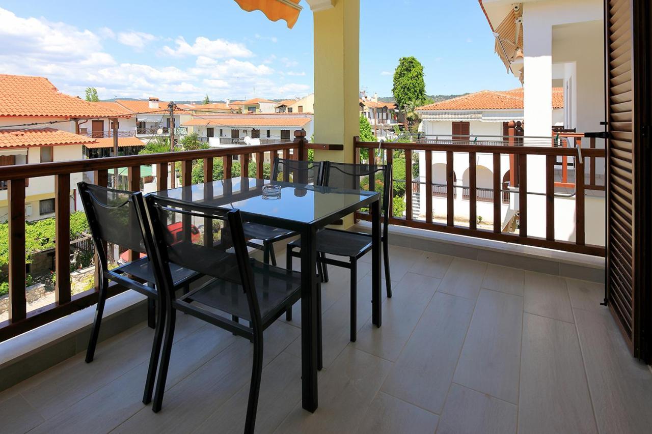 Agapitos Apartments Nikiti  Ngoại thất bức ảnh