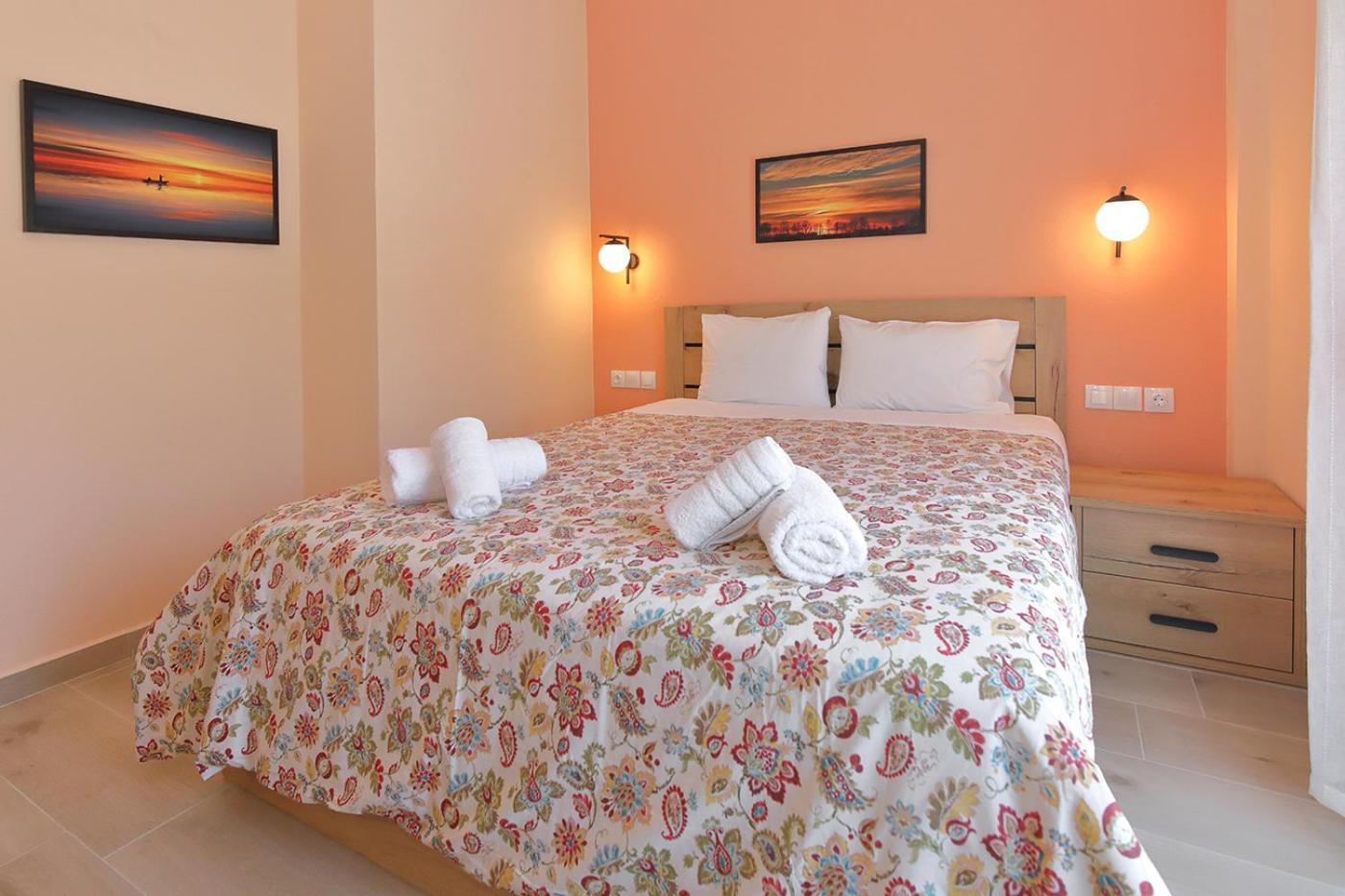 Agapitos Apartments Nikiti  Ngoại thất bức ảnh