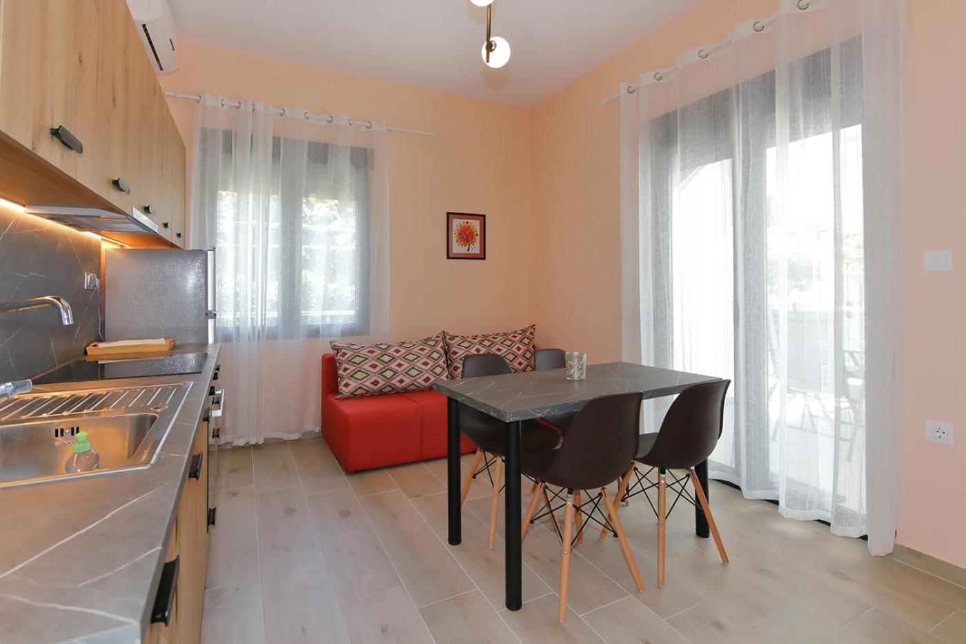 Agapitos Apartments Nikiti  Ngoại thất bức ảnh