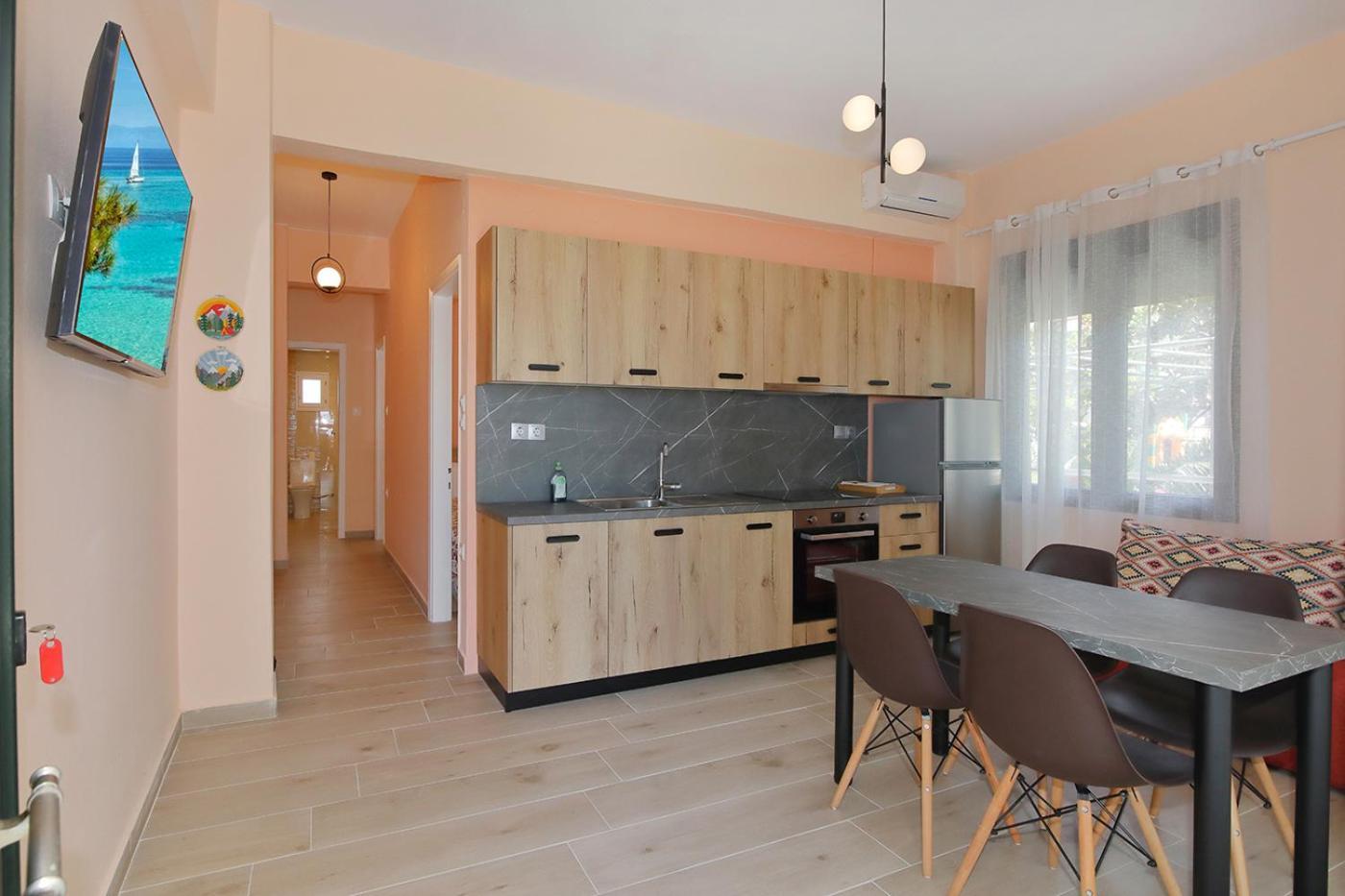 Agapitos Apartments Nikiti  Ngoại thất bức ảnh