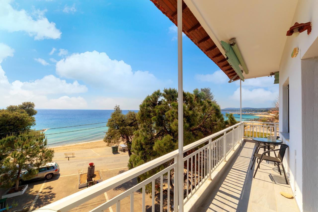 Agapitos Apartments Nikiti  Ngoại thất bức ảnh